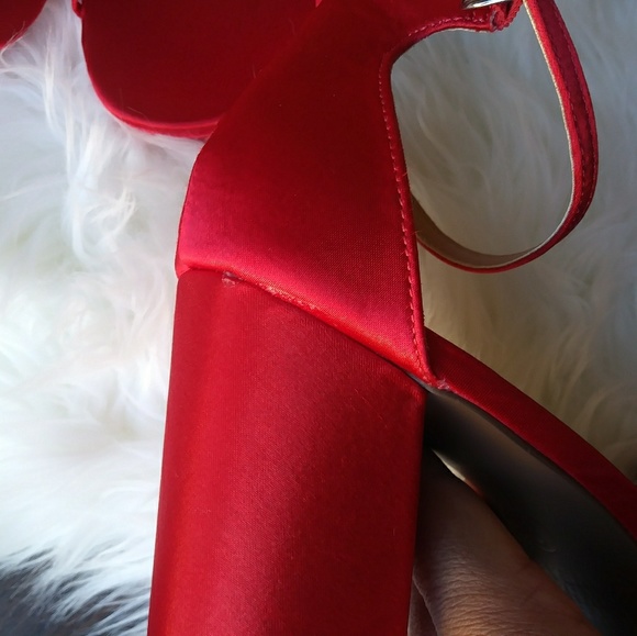 Ankle strap platform chunky red heel - Picture 3 of 6